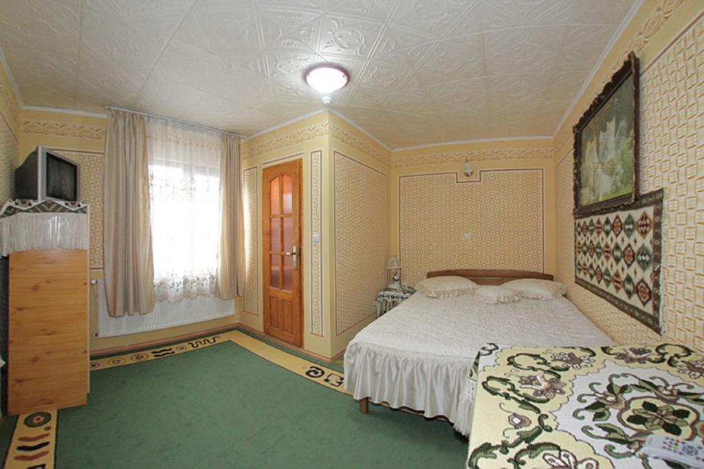 Pensiunea Sub Cetate La Matei Oncesti (Maramures) Ruang foto