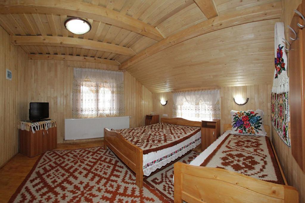 Pensiunea Sub Cetate La Matei Oncesti (Maramures) Ruang foto